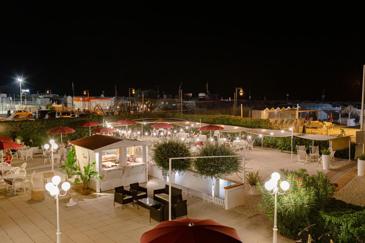 Hotel Soraya Riccione Dış mekan fotoğraf