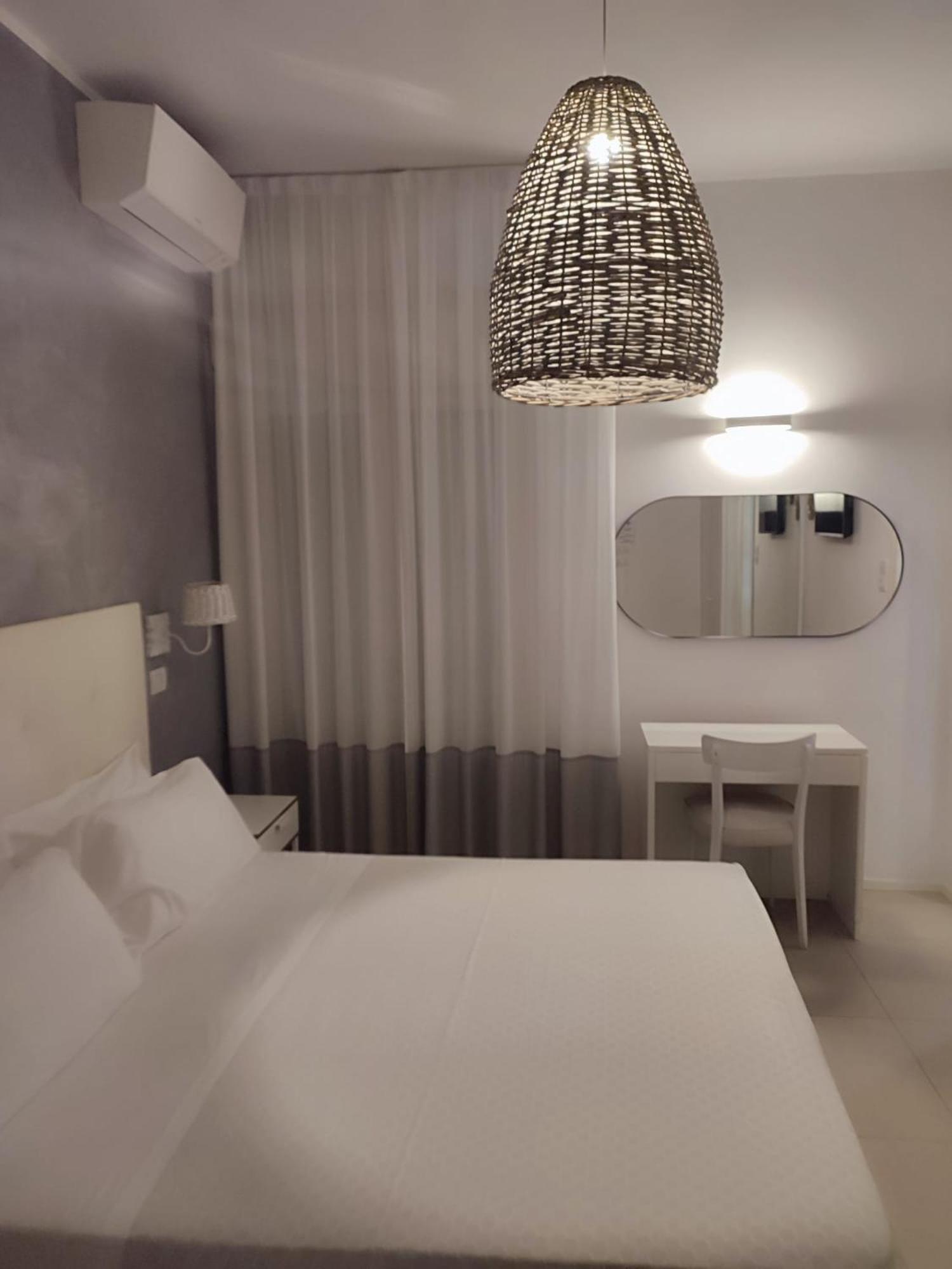 Hotel Soraya Riccione Dış mekan fotoğraf